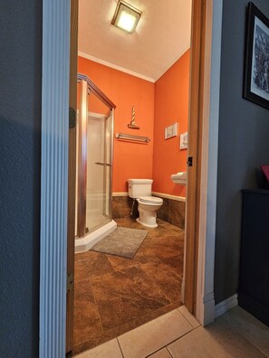 Shower, hair dryer, towels, soap - Tranquil Kenai Block Home. (Kenai)