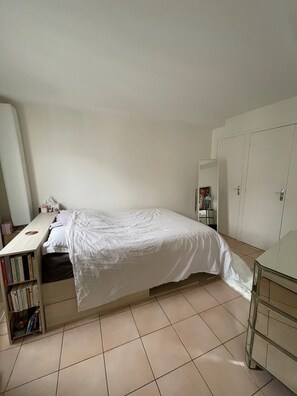 1 bedroom, iron/ironing board, WiFi, bed sheets - Appartement Équipé Dans Le Marais Nord (Paris)