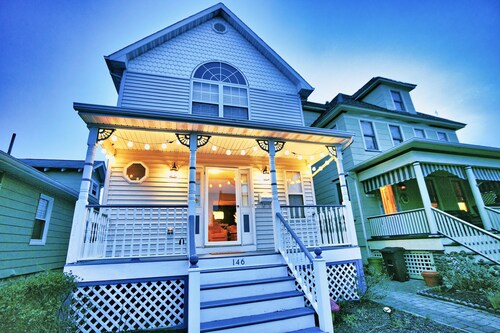 Chic Ocean Grove Vacation Home with Playroom - Perfect Getaway! Pet-Friendly! 