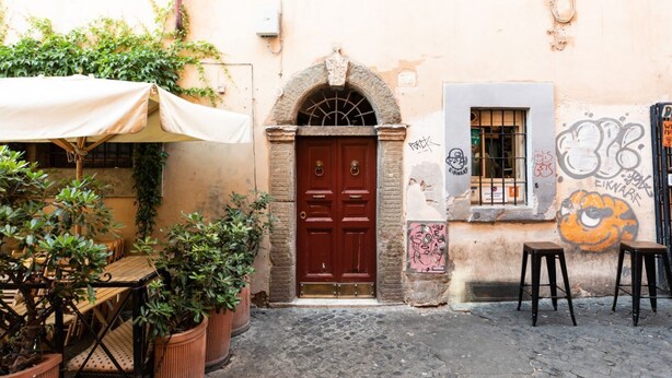 Immagine non classificata, 1 di 33, pulsante
