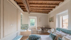 Immagine non classificata, 5 di 33, pulsante