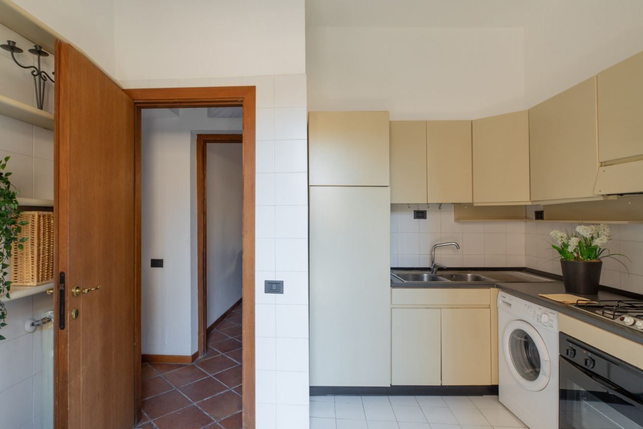 Fridge, toaster, cookware/dishes/utensils