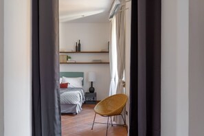 3 室のベッドルーム、アイロン / アイロン台、WiFi、ベッドシーツ