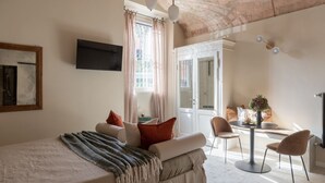 1 bedroom, iron/ironing board, WiFi, bed sheets - iFlat | The heart of Trastevere with SPA (Roma)