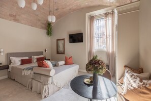 1 habitación, wifi y ropa de cama