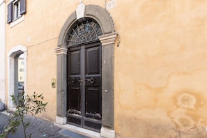 Exterior detail - iFlat | The Terrace of Trastevere (Roma)