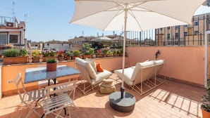 Outdoor dining - iFlat | Saint Peter Lovely Apartment with Terrace (Roma)