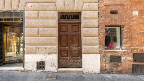 Exterior detail - iFlat | Saint Peter Lovely Apartment with Terrace (Roma)