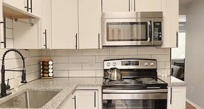 Quiet Condo near Bolin Creek Trail & Close to UNC
