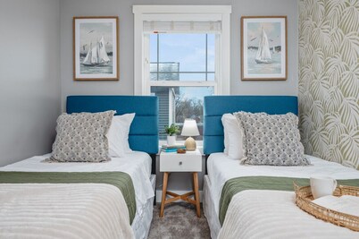 The Marina 3BD Townhouse Downtown Beaches Wineries