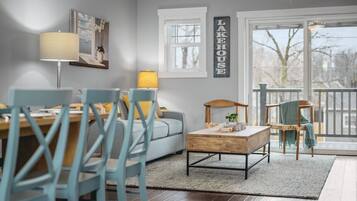 Smart TV, fireplace, books