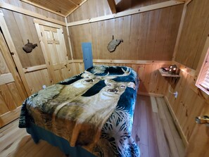 1 habitación, escritorio, wifi gratis y ropa de cama