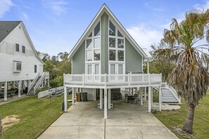 Exterior - Latitude Adjustment|Waterfront|Pool|Sleeps 10|Your Ultimate Waterfront Retreat! (Pass Christian)