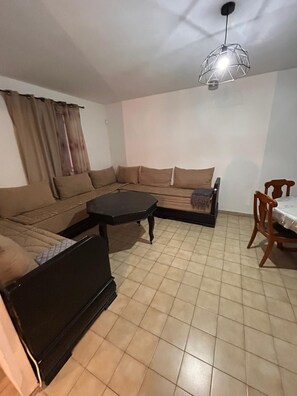 Smart TV, books, stereo - Villa Mont D'or (Manosque)