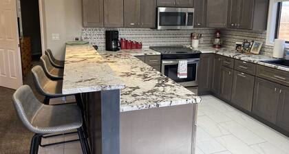 Cozy 1-bedroom apartment in St. George with AC, WiFi, BBQ grill and hot tub