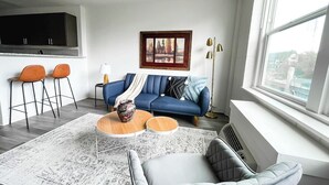 Smart TV - Sleepover | Cozy 1BD/1BA + Gym - Cincinnati (Cincinnati)