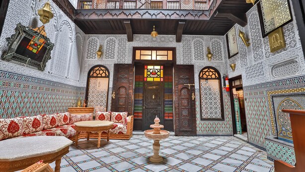 المنشأة من الخارج