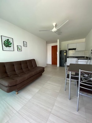 TV - APARTASUITES RAMASA (Santa Marta)
