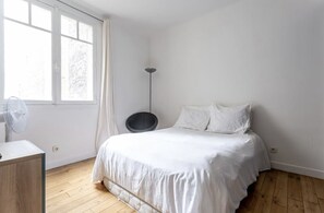 1 habitación, tabla de planchar con plancha, wifi y ropa de cama 