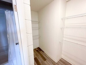 Interior - Sleepover | Marvelous 1BD/1BA + Gym - Cincinnati (Cincinnati)