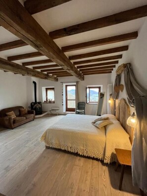 2 bedrooms, free WiFi, bed sheets - Villa 'Casa Voglietti' with Private Pool, Wi-Fi and Air Conditioning (Murisengo)