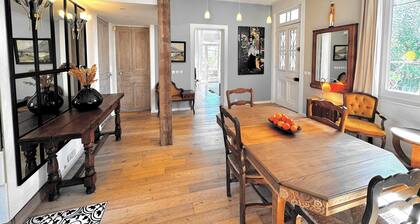 Villa "Maison Avec Studio Cros De Cagnes" with Private Terrace, Wi-Fi, and Air Conditioning