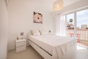 1 bedroom, iron/ironing board, free WiFi, bed sheets - Apartment '2 Rooms Near Beaches Go011' with Balcony and Wi-Fi (Cagnes sur Mer)