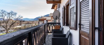 Apartamento 'Appartamento Cles' con vistas a la montaña, balcón y Wi-Fi