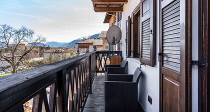Apartment 'Appartamento Cles' with Mountain View, Balcony and Wi-Fi