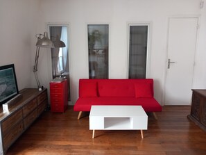 TV, ping pong