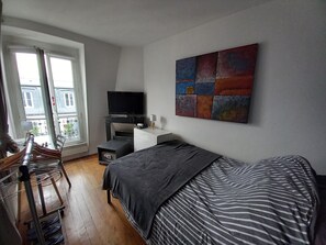 1 camera, ferro/asse da stiro, Wi-Fi gratuito, lenzuola