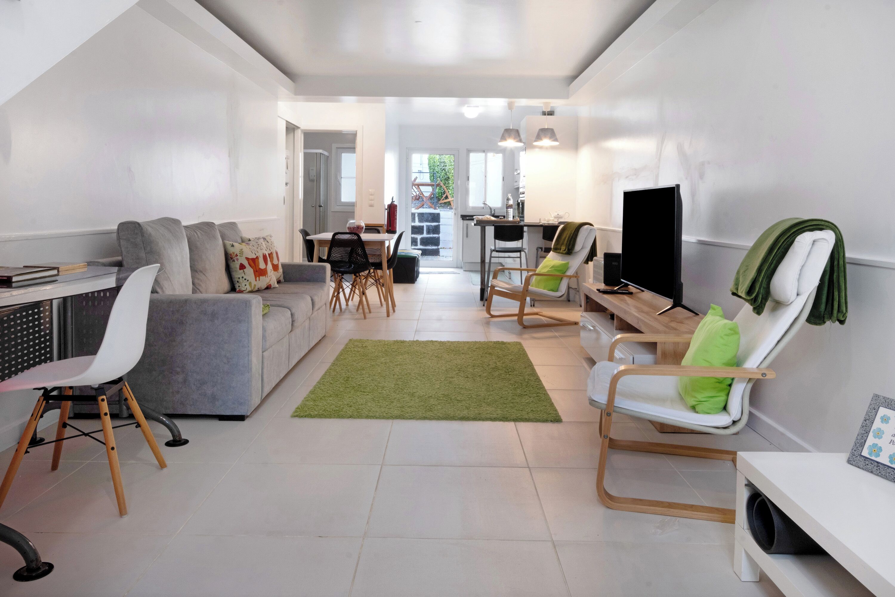 TV, DVD player, stereo