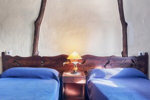 4 slaapkamers, een strijkplank/strijkijzer, beddengoed