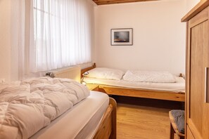 3 bedrooms, iron/ironing board, WiFi - 50005 Ferienhaus Louis - Die Doppelhaushälfte mit ca. 78qm Kann mit bis zu 6 Personen und Einem (Wittmund)