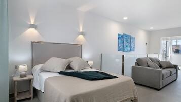 1 slaapkamer, een strijkplank/strijkijzer, gratis wifi, beddengoed