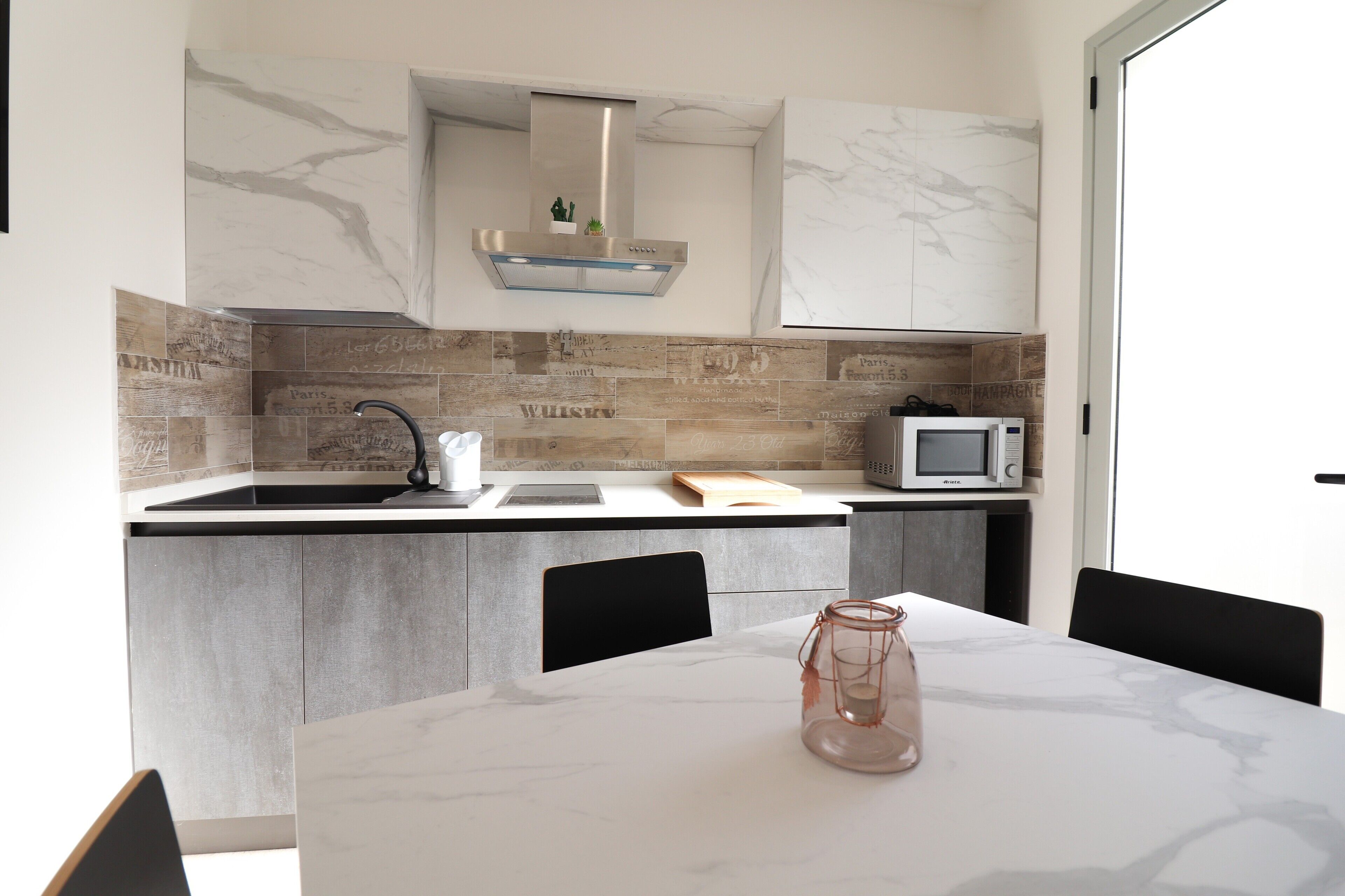 Fridge, oven, stovetop, highchair