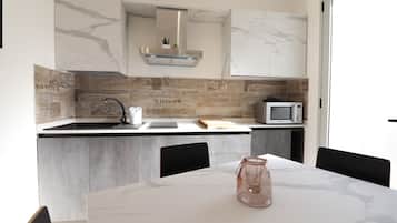 Fridge, oven, stovetop, highchair