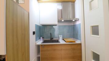 Fridge, oven, stovetop, highchair
