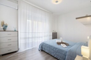 1 camera, ferro/asse da stiro, Wi-Fi gratuito, lenzuola