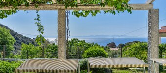Holiday Home 'Merlo Casa Vai' with Sea View, Wi-Fi and Air Conditioning