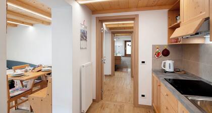 Apartment 'La Casa Di Bryan' with Mountain View and Private Garden