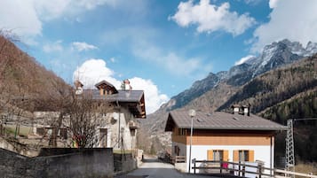 Esterni