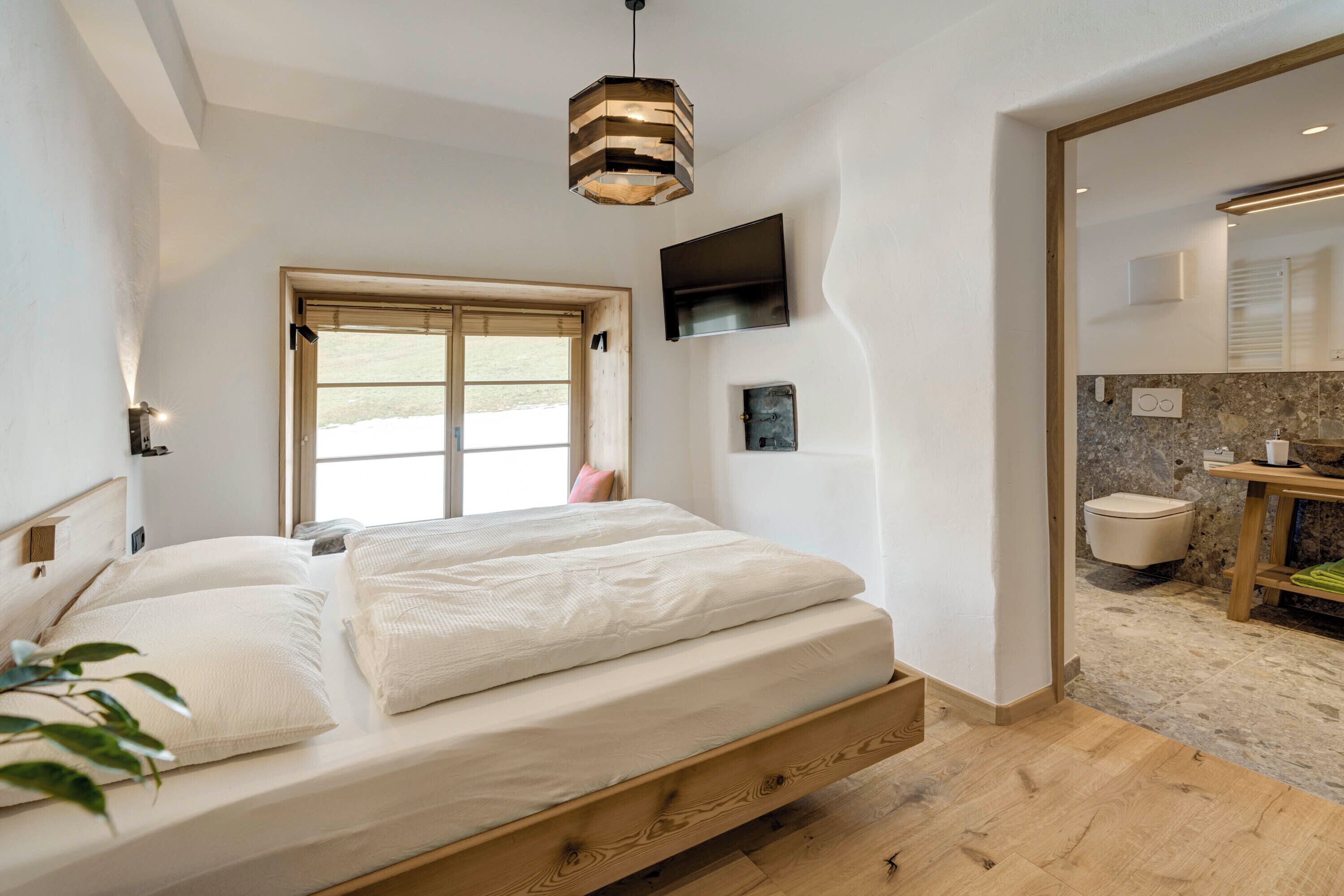 1 室のベッドルーム、WiFi (無料)、ベッドシーツ