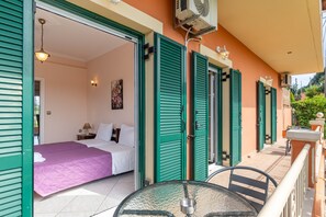 Property grounds - Holiday Apartment "Even Ezer" with Sea View, Private Pool & Wi-Fi (Corfu)