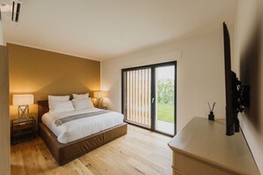 3 bedrooms, free WiFi, bed sheets