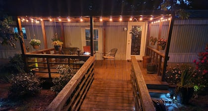 Gran casa de 14X70 en una granja de caballos a 3,5 millas del centro ecuestre