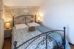 2 chambres, Wi-Fi gratuit, draps fournis