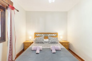 5 dormitorios, wifi gratis, ropa de cama