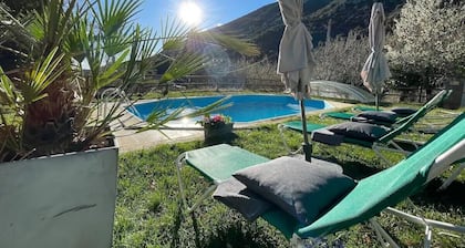 Landhaus 'Cal Pastor' mit privatem Garten und WLAN