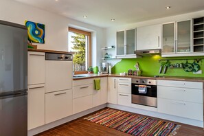 冰箱、烤箱、炉灶、洗碗机